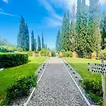 Hotel Armena