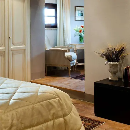 Armena, Condé Nast Johansens 5* Siena