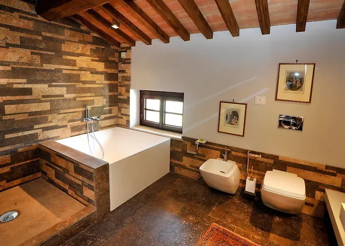 Armena, Condé Nast Johansens Siena