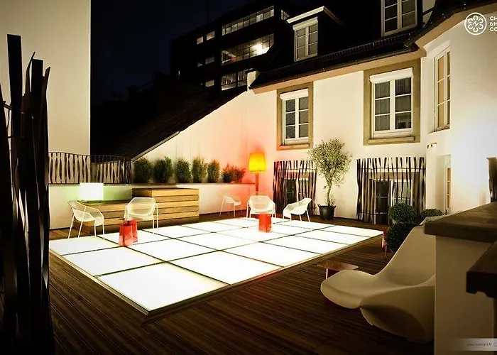 Armena, Condé Nast Johansens